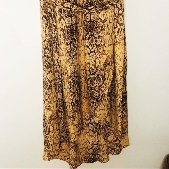 𝅺JUNE and Hudson brown Snake skin patterned dress. Short sleeves - Picture 7 of 7